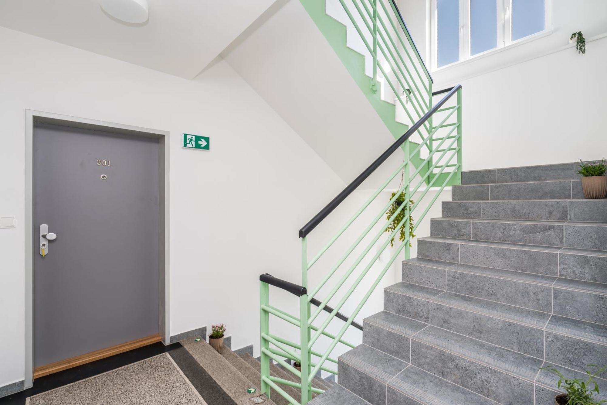 Perla Hradce 302 Apartment Hradec Kralove Exterior photo